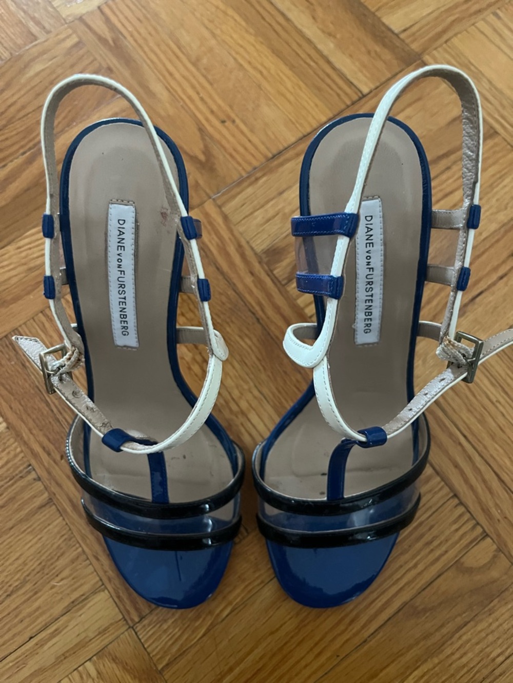 Diane Von Furstenberg Navy and Cream Patent Slingback Heels